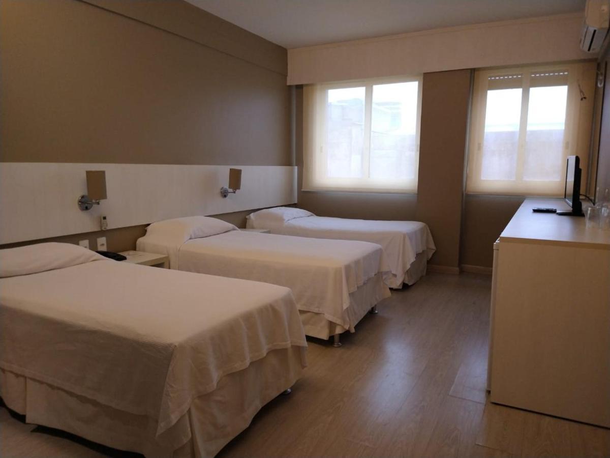 Hotel Manta Πελότας Εξωτερικό φωτογραφία
