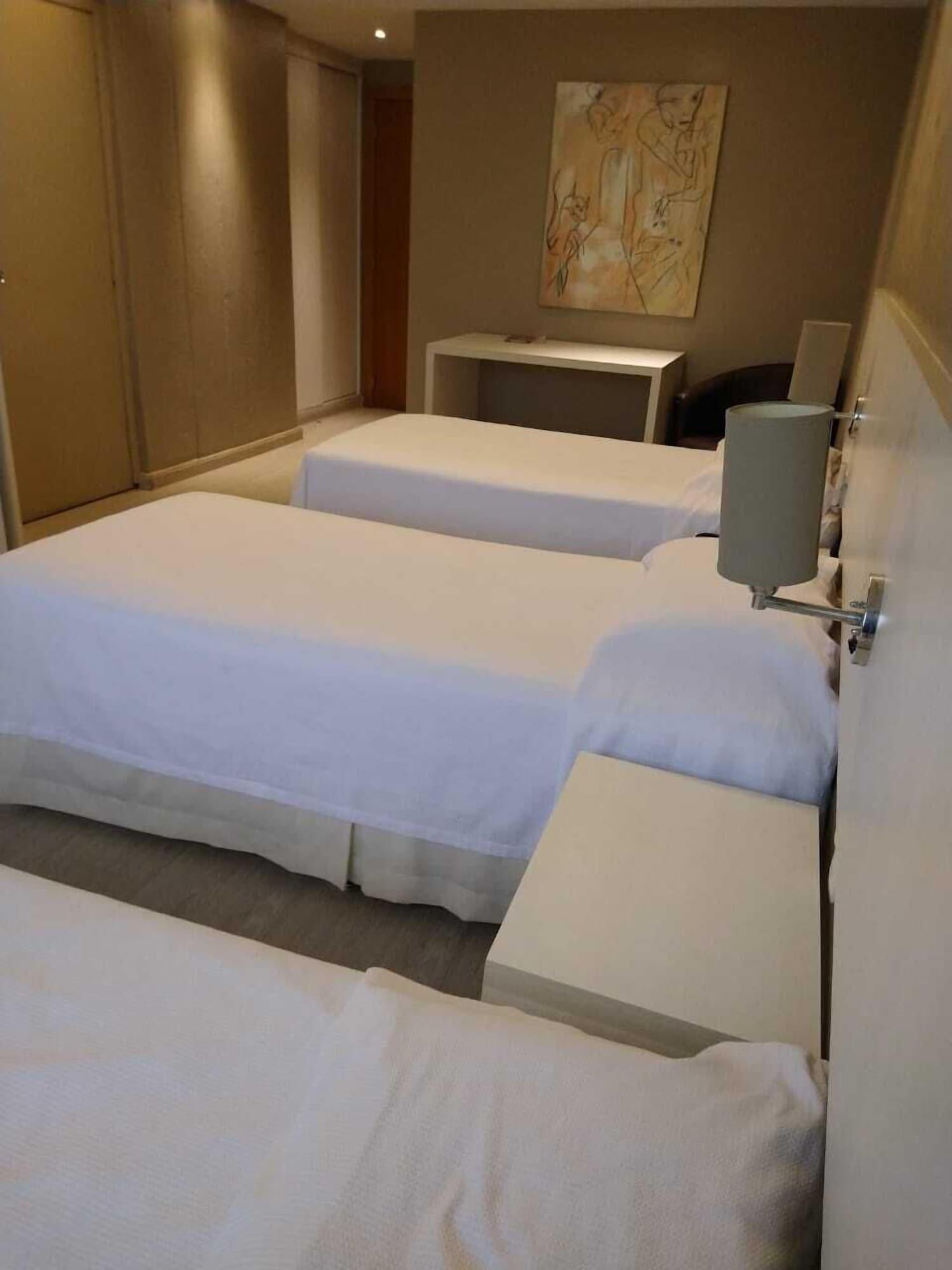 Hotel Manta Πελότας Εξωτερικό φωτογραφία
