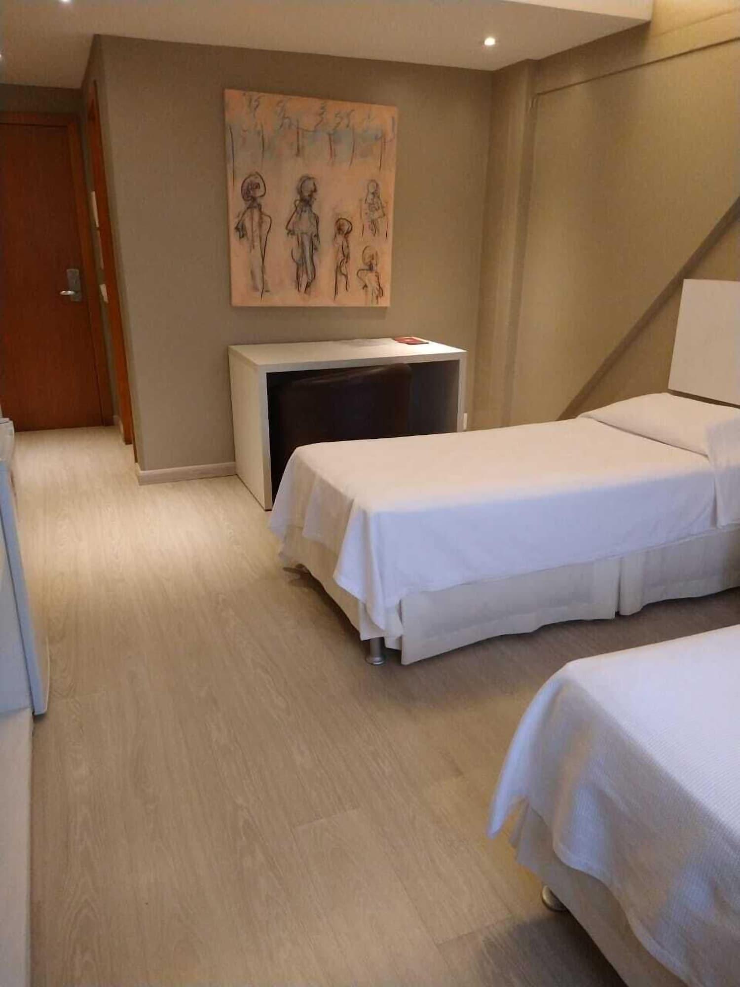 Hotel Manta Πελότας Εξωτερικό φωτογραφία