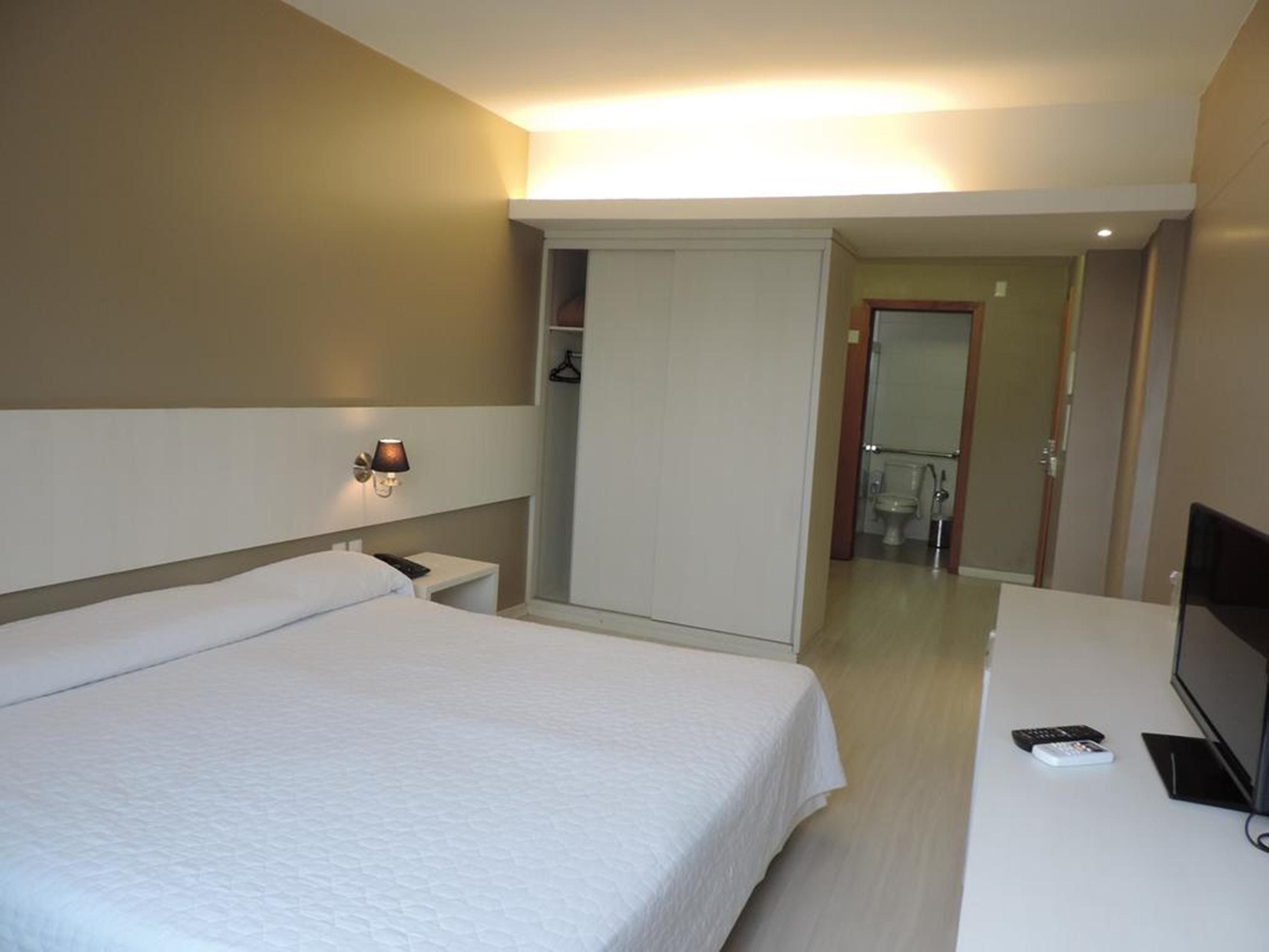 Hotel Manta Πελότας Εξωτερικό φωτογραφία