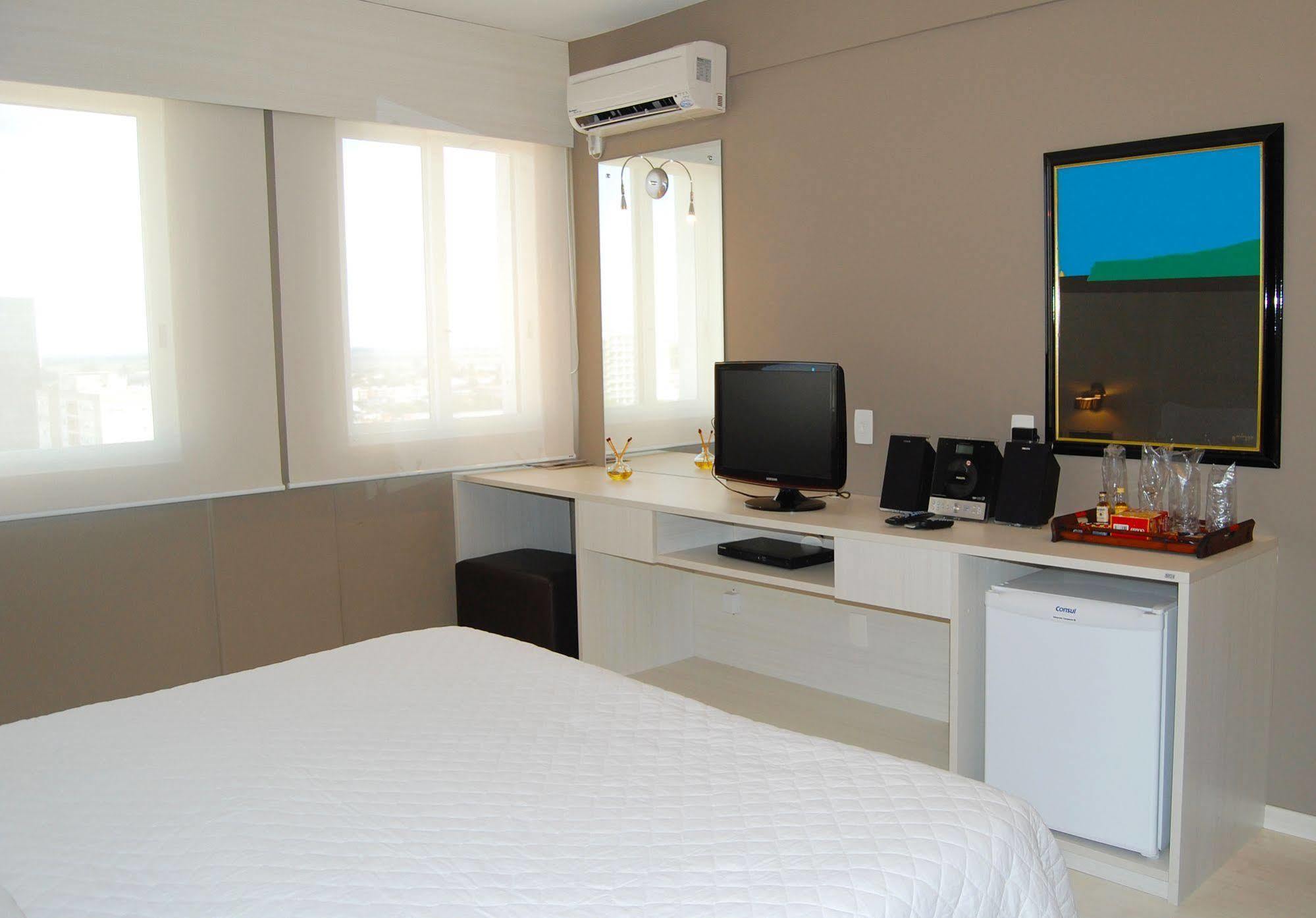 Hotel Manta Πελότας Εξωτερικό φωτογραφία